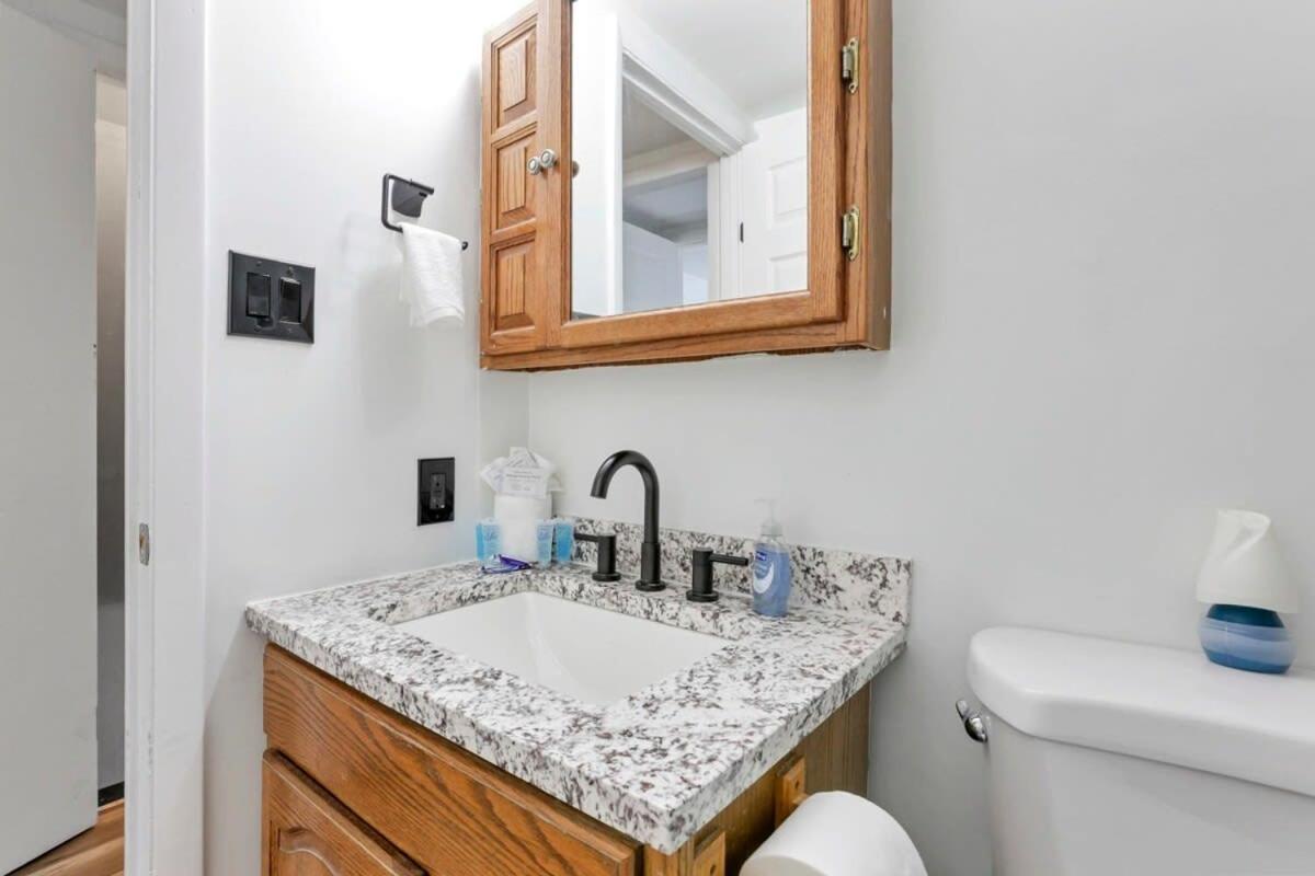 Housepitality - West Side - 6 Bedroom 2 Ba Holiday home Columbus
