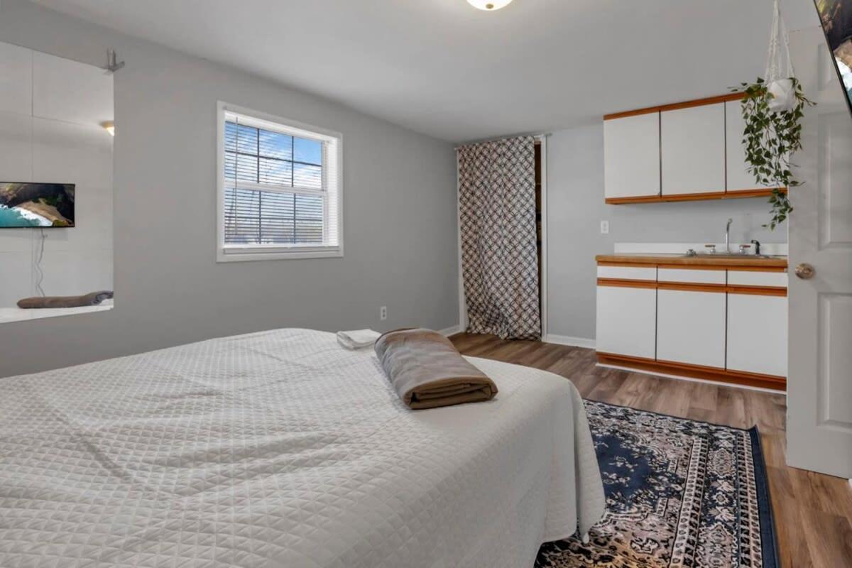 Housepitality - West Side - 6 Bedroom 2 Ba * Columbus